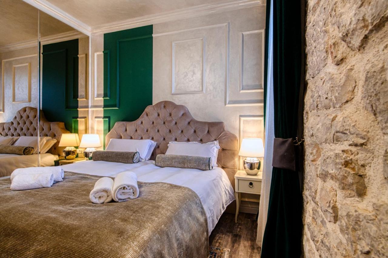 Riva Palace - Design Rooms Zára Kültér fotó